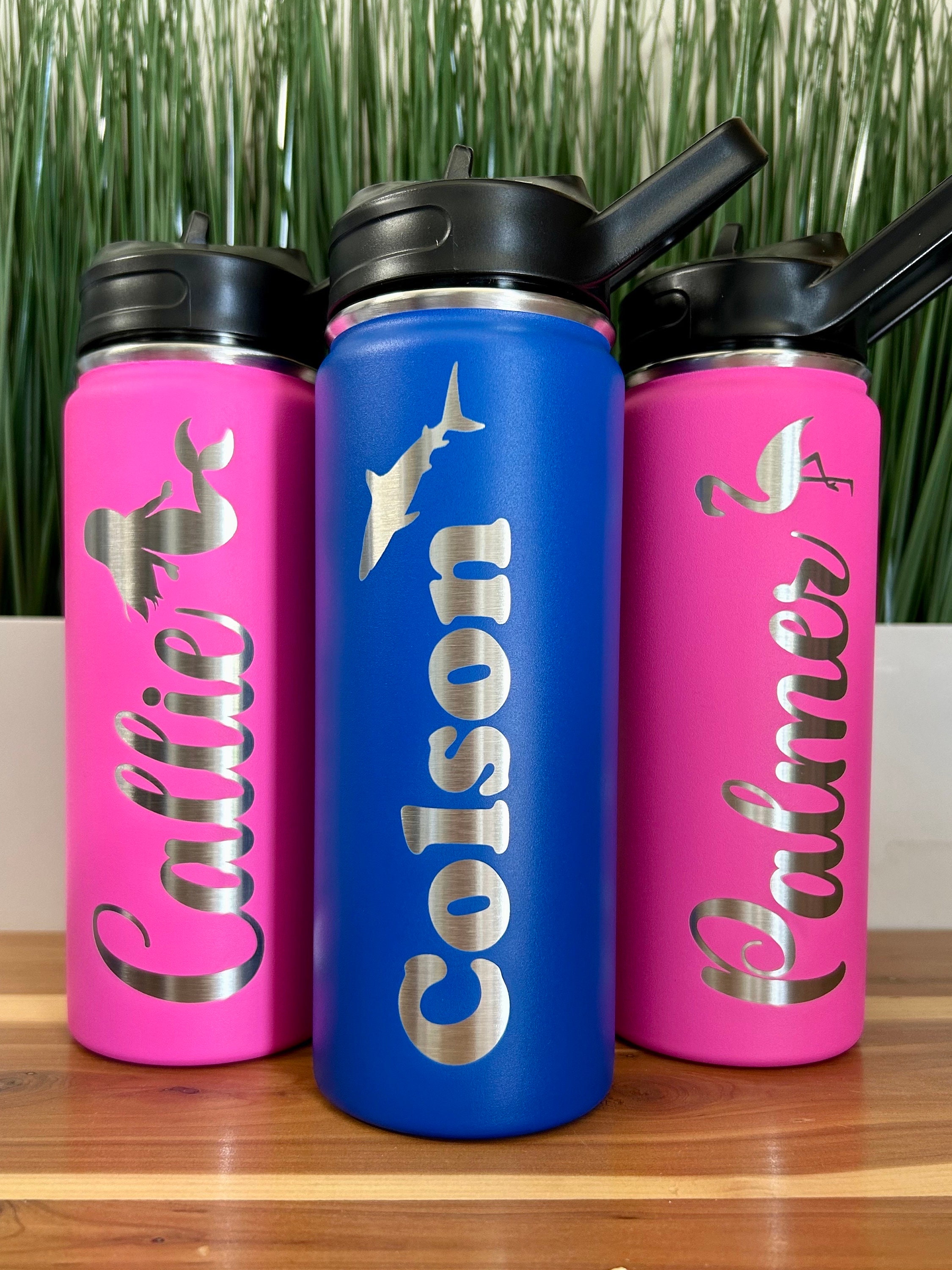 Botellas de agua personalizadas con popote y tapa, botella de agua  deportiva de acero inoxidable grabada con láser personalizada de 32 onzas  con