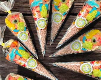 Personalised Reptiles Snakes Party Sweet Cones, Pre-filled with Pick and Mix Sweets Kids Party Children Sweetcones snake reptiles animals