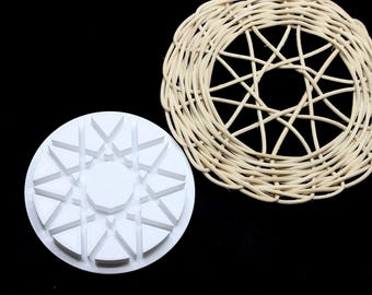 Wicker Knitting Pattern Guide: DIY Basket Weaving Mould