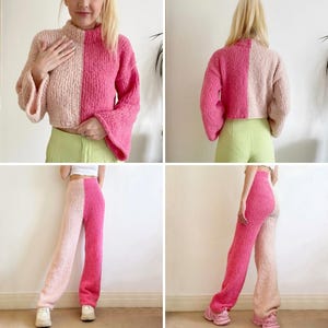 Könnte beinhalten: Ein zweiteiliges Strickset in Pink und Hellrosa. Der Pullover hat einen hohen Kragen und lange Ärmel. Die Hose ist weit geschnitten und hat eine gerade Passform.