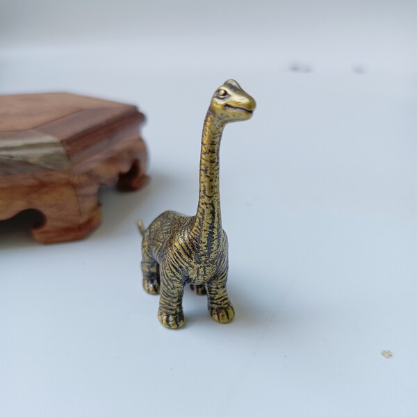 Brass cute and exquisite Brachiosaurus sculpture ornaments, copper making interesting dinosaur table decorations copper statue art crafts