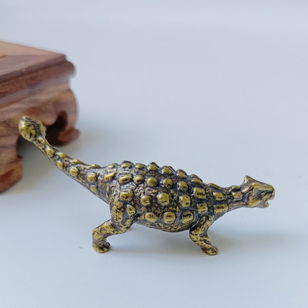 Mini Ankylosaurus Statue, Solid Brass Copper Decorative dinosaur Ornament Collectible Funny Animal Table Decor Crafts Ornamental Paperweight