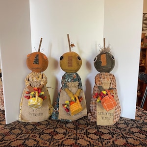 Gathering Pumpkin Girls, Pumpkin Girl Gathering, Primitive Pumpkins Dolls