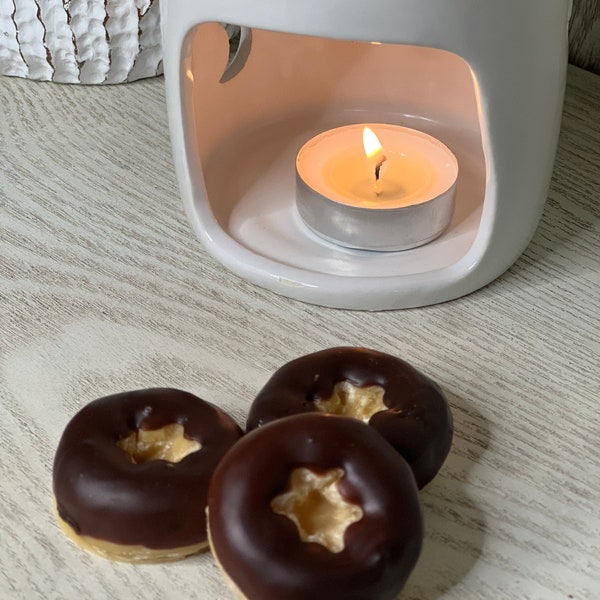 Realistic wax melt mini donut fake food scented candle