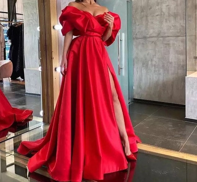 Off shoulder party wear gown 2025