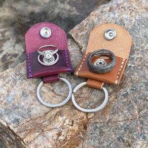 Soporte de anillo de cuero / Llavero / Bolsillo de anillo / Bolsa / Regalo de enfermera / Regalo Tradie / Regalo de boda único / Cuero de aceite gaucho
