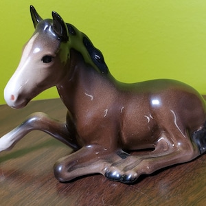 Vintage Beswick Ceramic Foal Lying Brown Figurine
