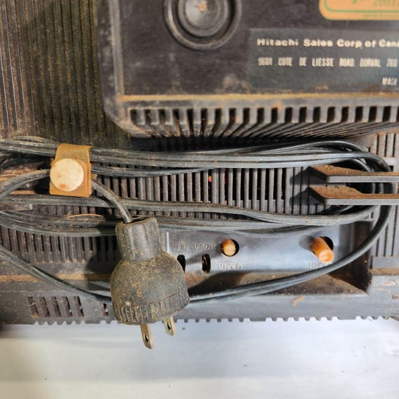 Television, Hitachi P-42 CRT, Turns On, Retro TV, Does Not Have RF