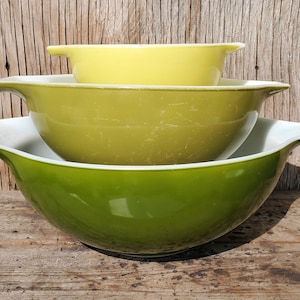 Pyrex Cinderella Schalen, 3er Set, Verde Grün, Nesting, Vintage, #444, 443, 441