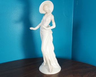 ヴィンテージ ミッドセンチュリー 陶磁器 ポーズをとる女性像 - Etsy 日本