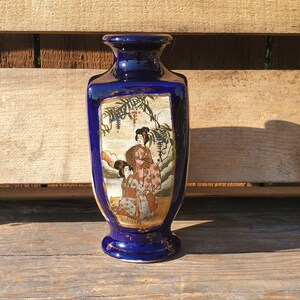 Vase, Satsuma, Deep Blue, Geisha Painting, Oriental, Japan, Vintage