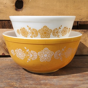 Pyrex Mixing Bowls, Set of 2, Butterfly Gold, Vintage, #402, #403