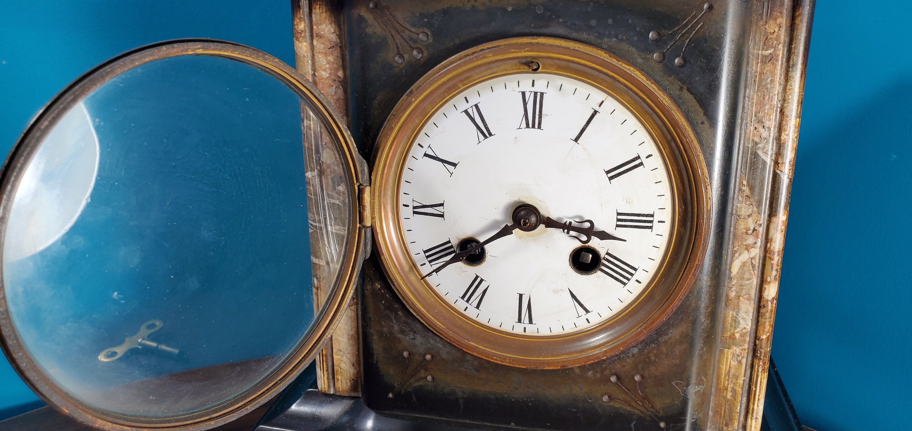 Victorian Antique Mantel Clock, Lion Heads, Waterbury