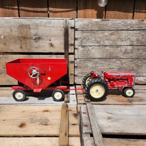 Toy Tractor, ERTL Co, Made in USA, Vintage