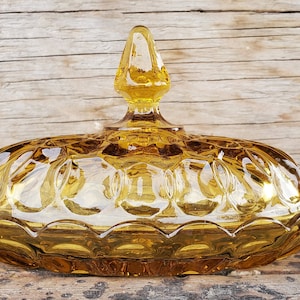 Plato de mantequilla con tapa, Anchor Hocking, vidrio prensado ámbar &#39;Fairfield&#39;, Art Deco, Vintage, años 30