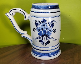 Vintage Keramiek Hollands Delfts Blauw Grote Bierpul met Gevleugeld Handvat - 'Windmolen'