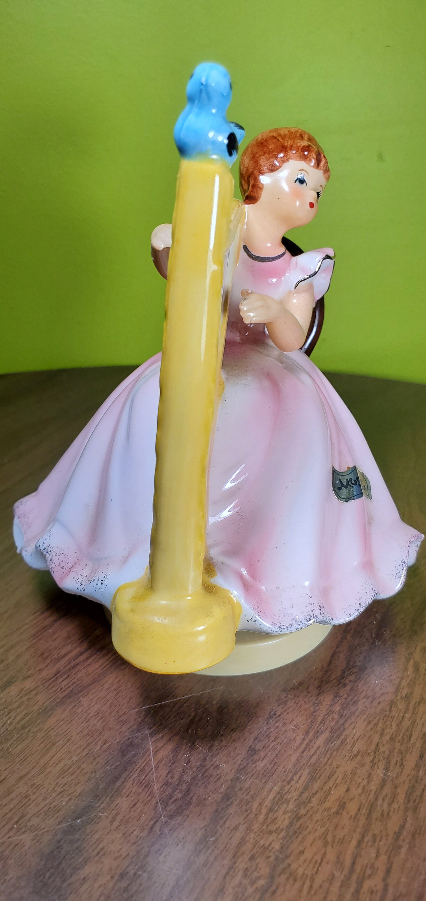ヴィンテージ磁器製オルゴール ハープを演奏する女性像（回転式
