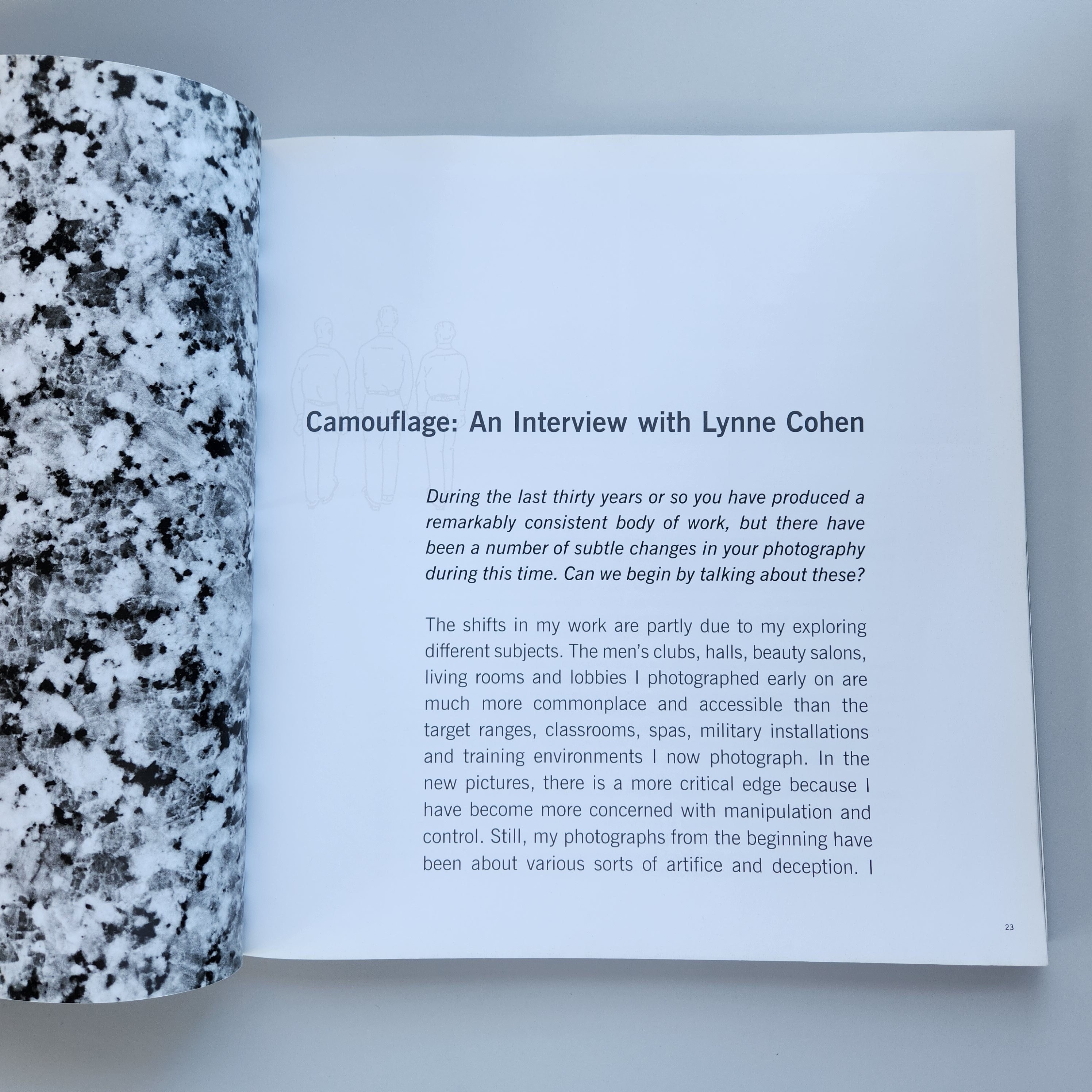 No Man's Land　Lynne Cohen　リン・コーエン Lynne Cohen – No Man's Land :Olga Korper Gallery