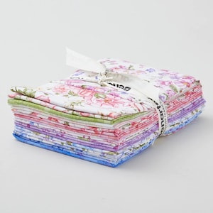 Amity Bloom - Etsy