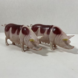 Vintage 1987 Pair Of Pigs 2.5” PVC Toy Animal Figures - Collectable | Cake Topper | Display Item | Gift Idea