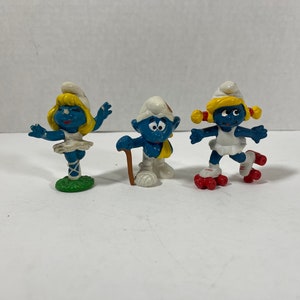 Vintage 1990’s Bully Smurf & Smurfette 2.5” PVC Toy Figures - Collectible | Cake Topper | Nostalgia | Display Item | Gift Idea