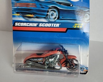Vintage 1999 Hot Wheels Red Scorchin' Scooter Die-cast