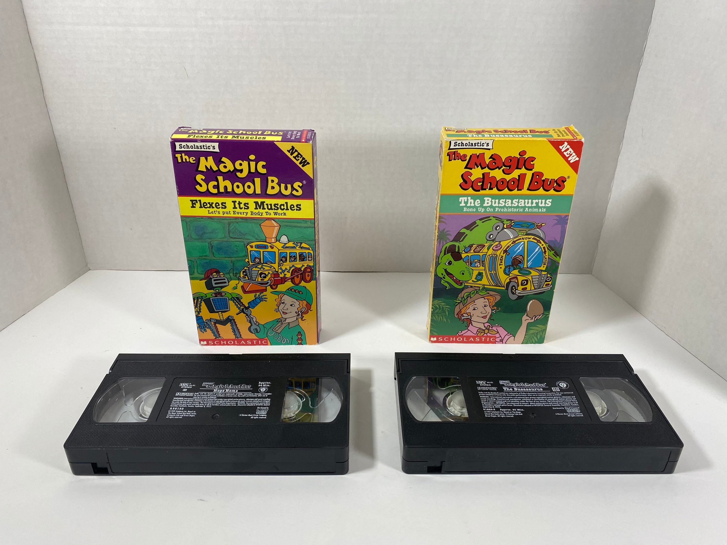 Vintage Scholastic's the Magic School Bus VHS Set of 4
