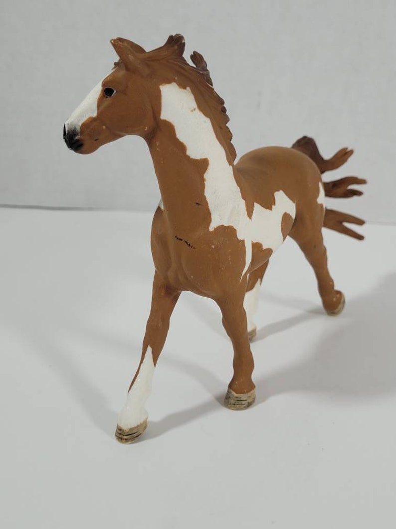 Schleich Farm Life Pinto Stallion Brown and White Action Figure/pretend play image 4