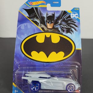 Retro Hot Wheels &quot;DC Batman&#39;s Batmobile in Silver&quot; Die-Cast Batmobile 1:64 Scale Batmobile SEALED
