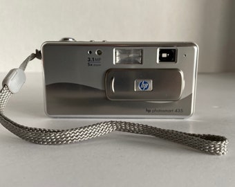 Vintage 2000’s HP Photosmart 435 Silver Digital Camera - 3.1 MP/5x Zoom •Working• Collectible | Photography Enthusiast | Gift Idea