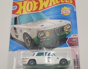 Hot Wheels Alfa Romero Guilia TI Super Die-Cast Toy Car SEALED 1:64 Scale