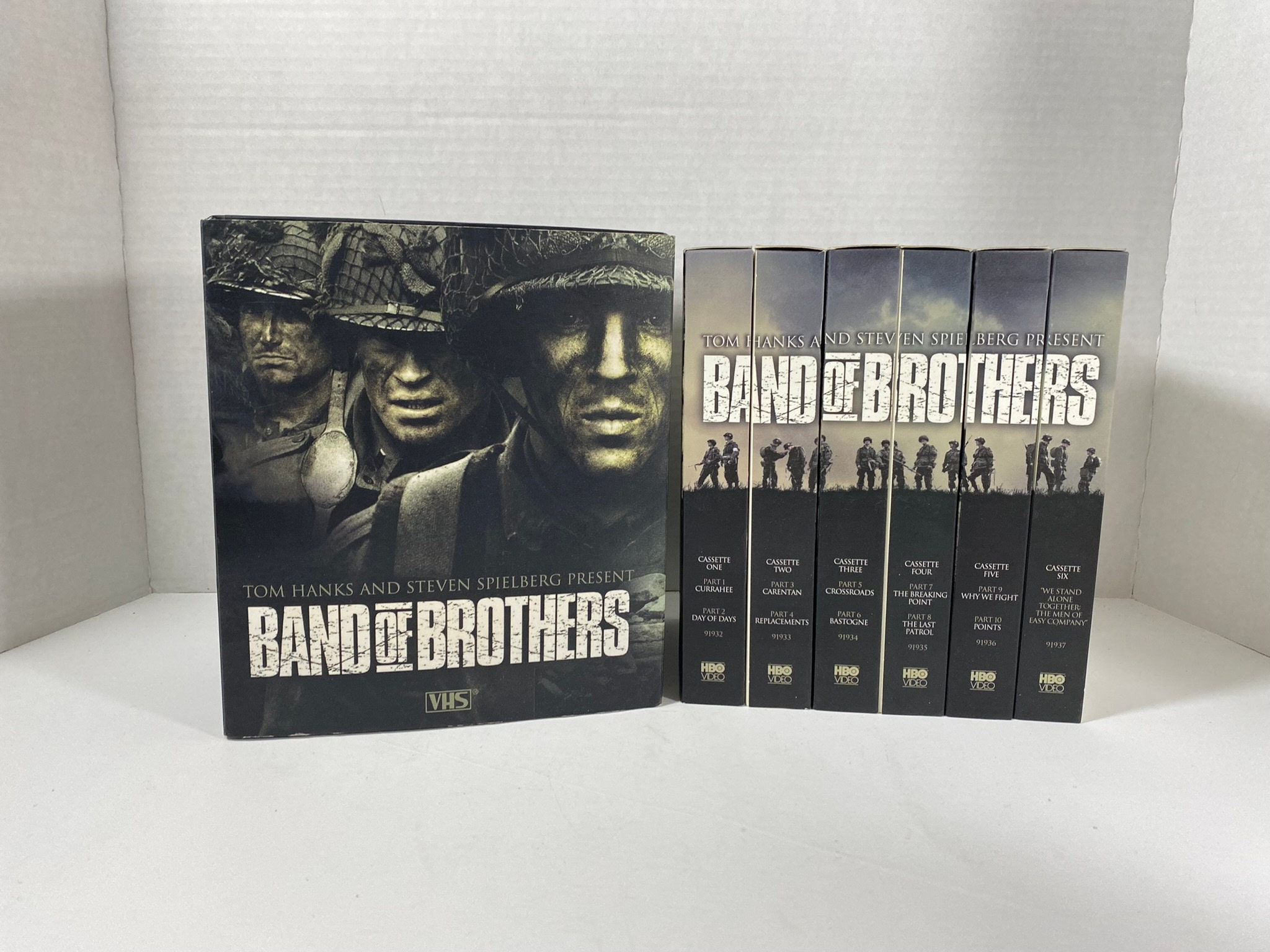 Vintage 2001 Band of Brothers 6-tape VHS Box Set - Starring