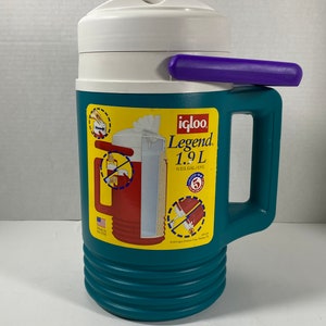 Igloo water jug -  Canada