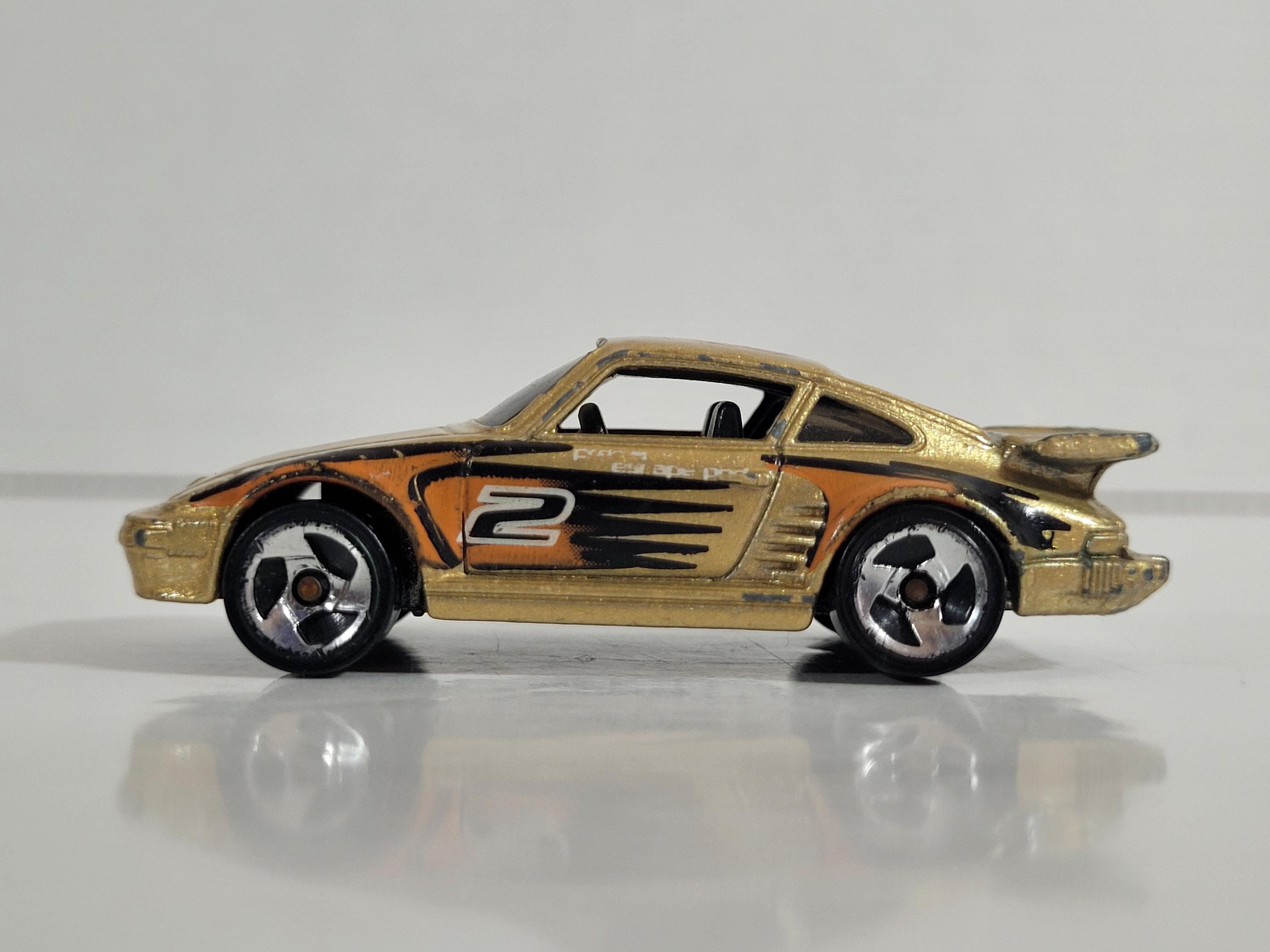 Vintage Hot Wheels 1999 Porsche 930 Turbo 