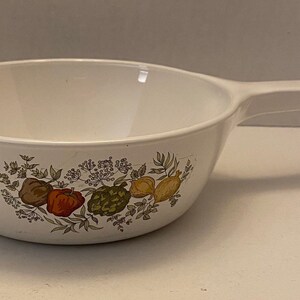 Vintage 1970's Corning Ware 1 Pint Spice O' Life Plat de cuisson / Casserole à sauce avec poignée - Objet de collection / Décoration de cuisine / Cadeaux
