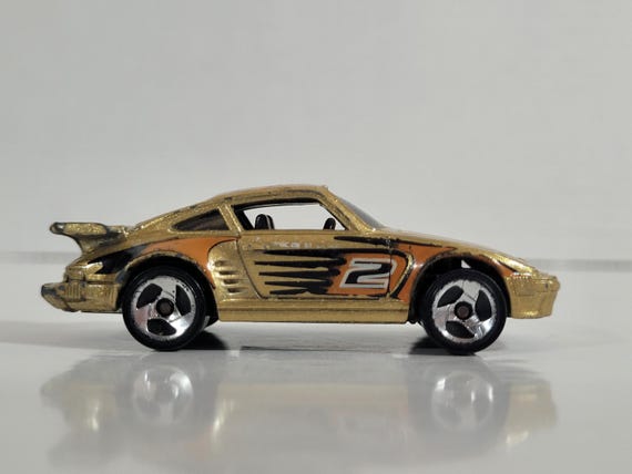 Vintage Hot Wheels 1999 Porsche 930 Turbo 