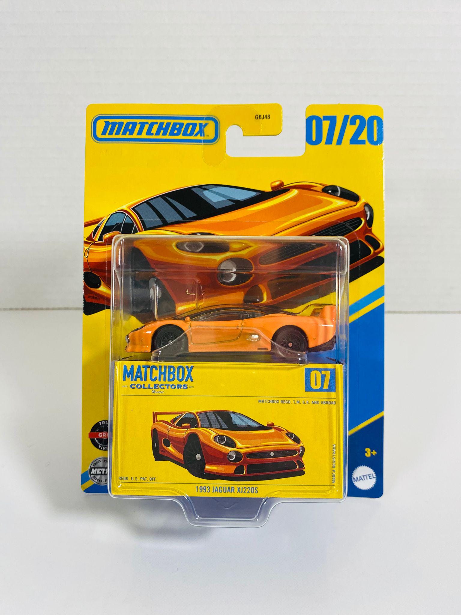 Matchbox 1993 Jaguars XJ220S Die-cast Toy Car 1:64 Scale SEALED