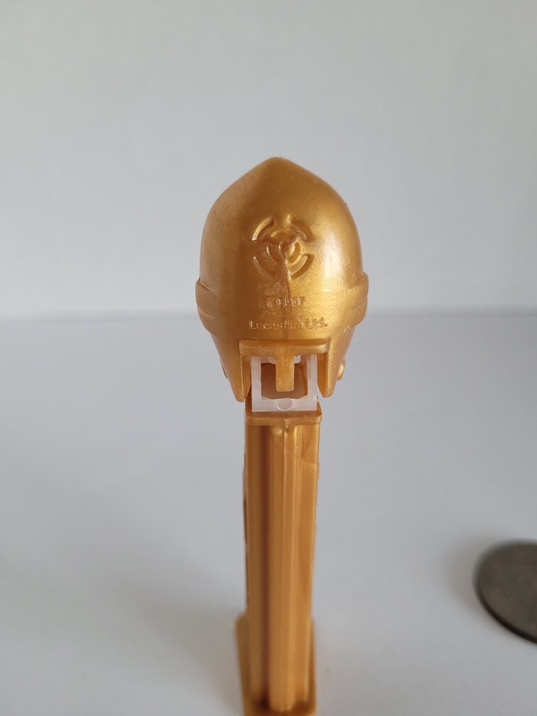 ビンテージ PEZ オールドペッツ 台付 限定 C3PO ビンテージ PEZ オールドペッツ 台付 限定 C3PO - メルカリ