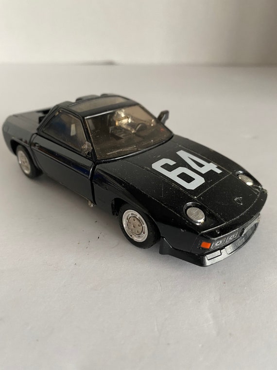 Vintage & Rare 1984 Bandai - Transformer Porsche 928S