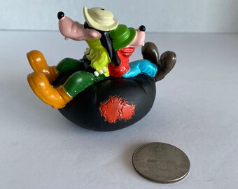 Vintage Disney Goofy Max In An Inner Tube Toy Figure Burger King Kids  Club Collectible Cake Topper Giftware