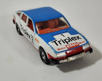 Vintage 1980s Corgi 3