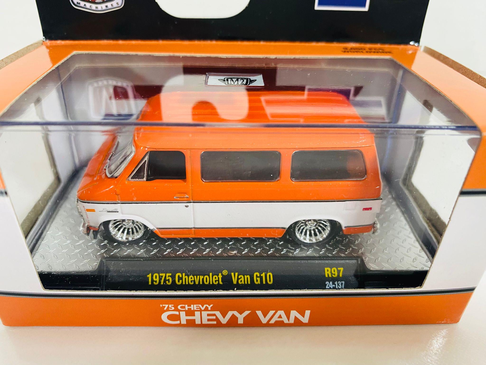 激レア品】Chevrolet Chevy Van ミニカー 廃盤品 (25) 激レアChevrolet