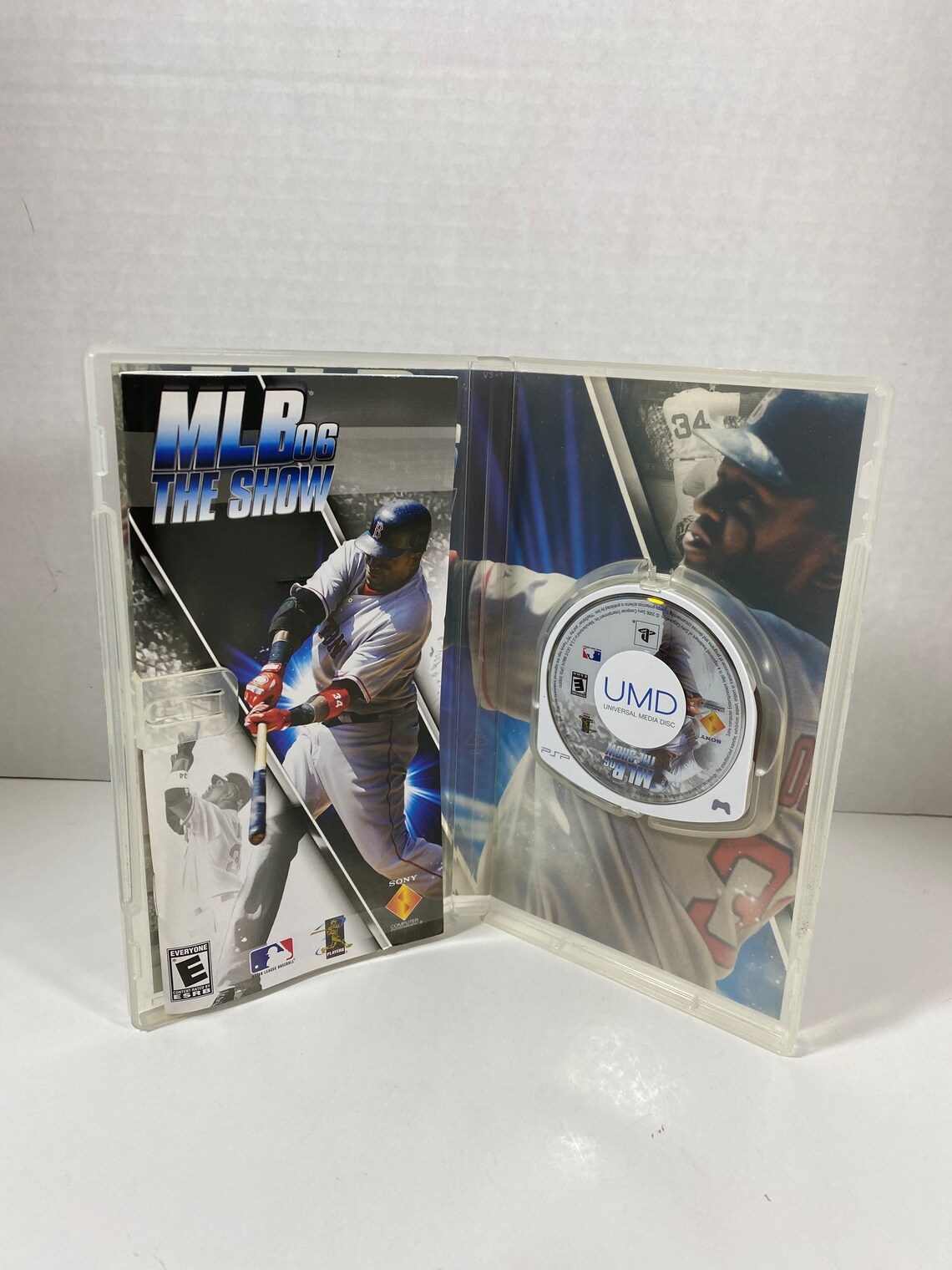 Retro Sony PSP MLB ‘06 The Show Video Game - Collectible | Sports Enthusiast | Rainy Day Games | Gift Idea, foto 2 di 5