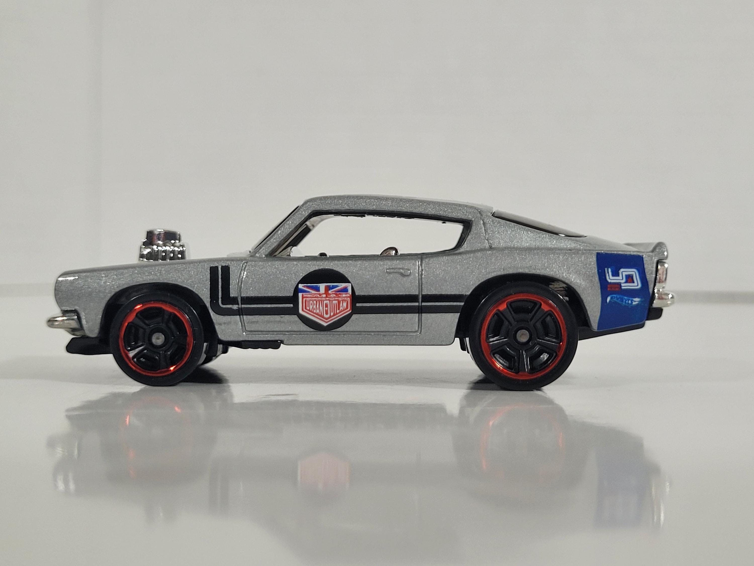 Hot Wheels 1969 Plymouth Barracuda Urban Outlaw Die-cast Car/1:64