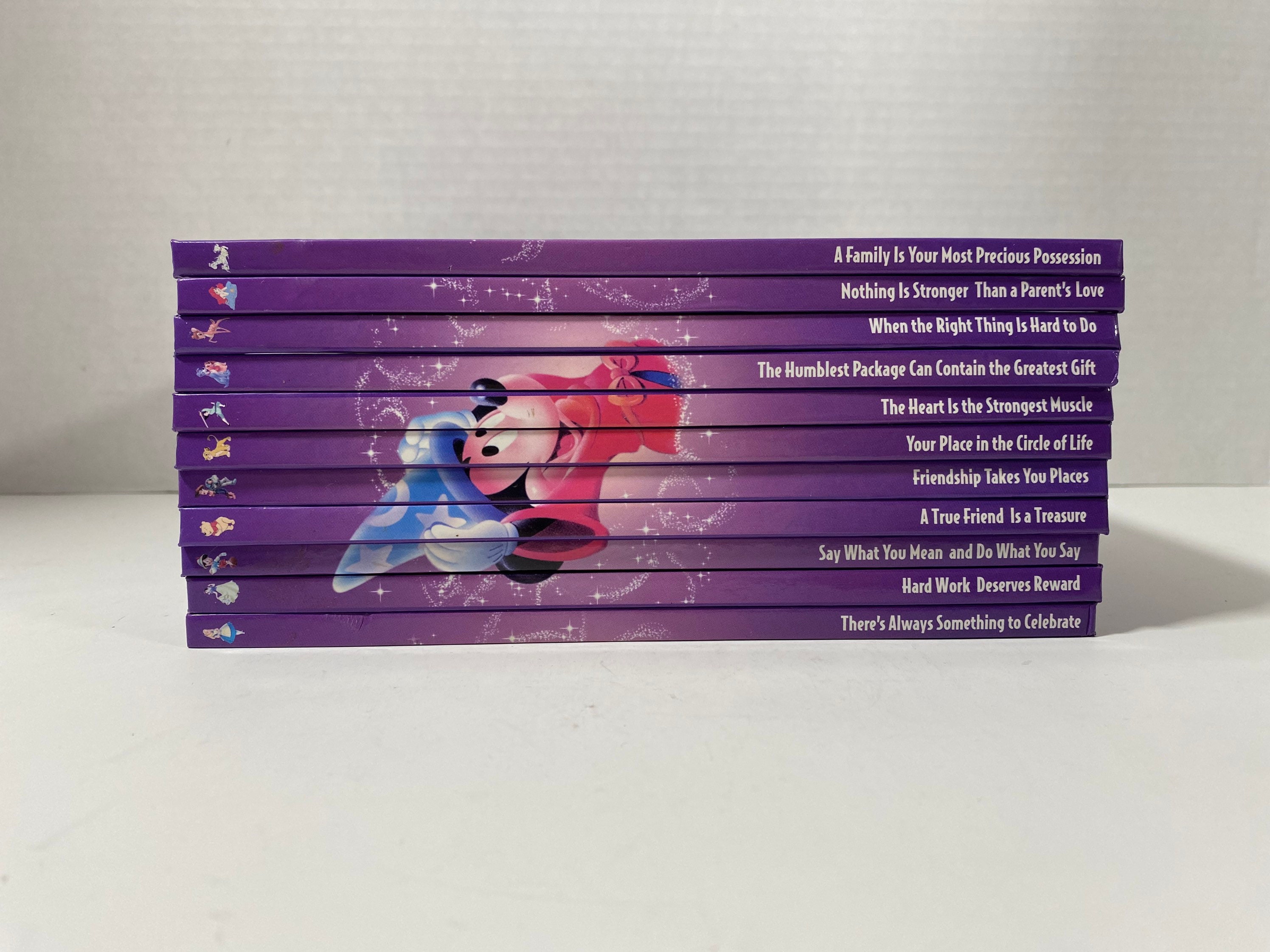 洋書 Disney Classics Storybook Library Disney CLASSICS Storybook Library.: Walt Disney Company