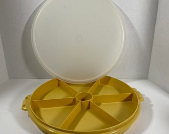 Vintage 1970’s Tupperware Harvest Gold Divided Serving Tray With Lid - Collectible | Vintage Kitchen | Display Item | Gift