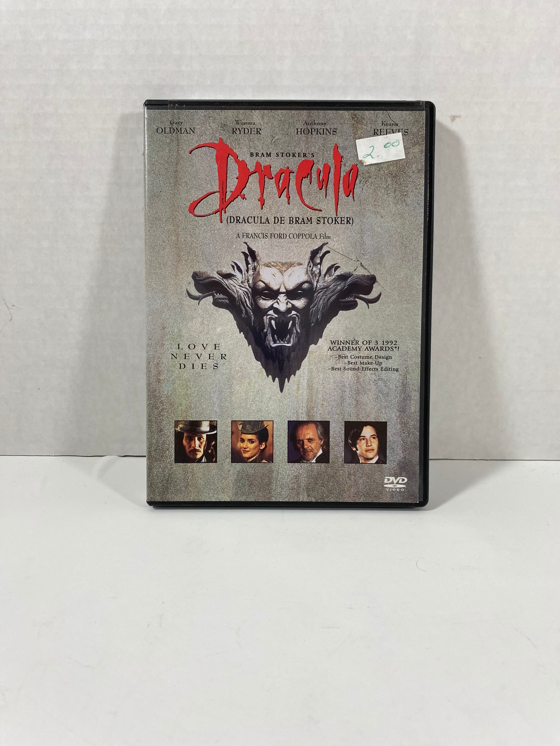 Дракула брэма стокера книга о чем. Книга дракула (стокер брэм). Дракула брэм читать. Дракула брэм читать. Брэм стокер дракула обложка.