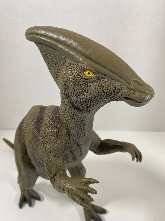 dinosaur フィギュア Amazon.com: Beasts of The Mesozoic: Dilong Paradoxus -1/6th Scale