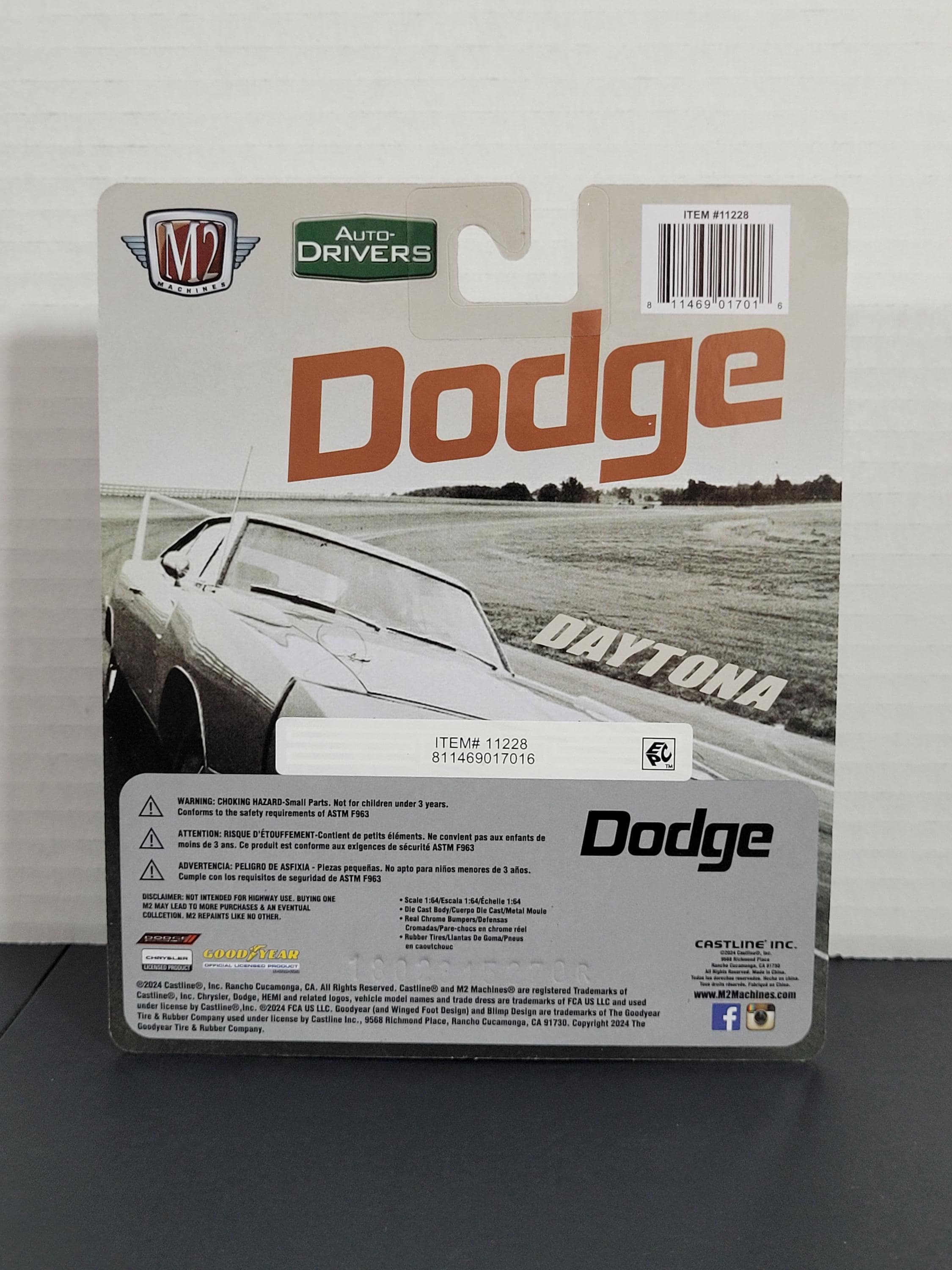 M2 Machines 1969 Dodge Charger Daytona HEMI Die-cast Toy Car