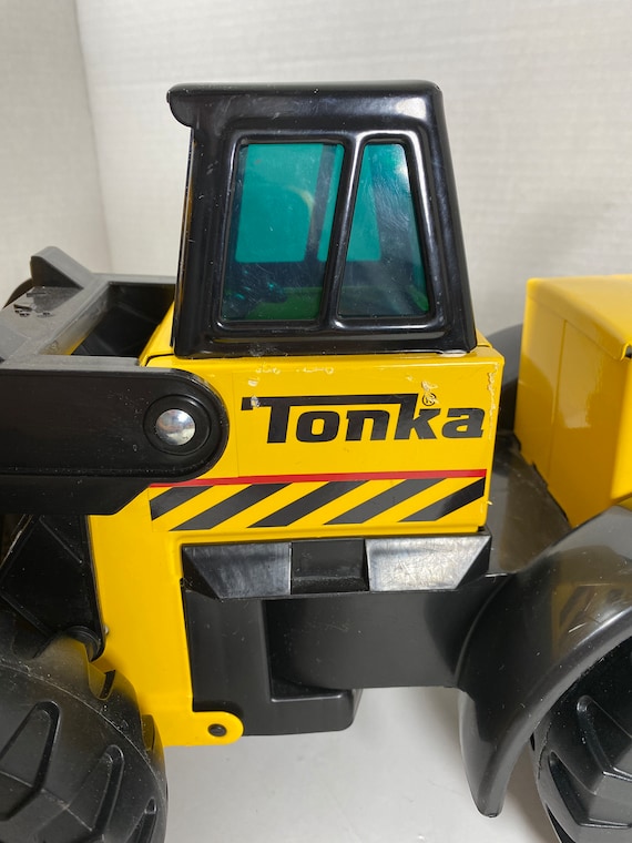 Tonka Steel Classics Yellow Front Loader Toy Vehicle - Collectable